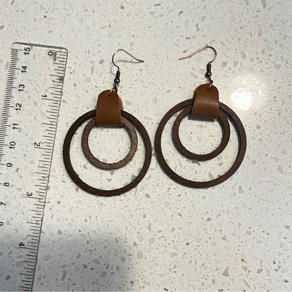 Brown and Tan Double Hoop Earrings - Picture 3 of 7